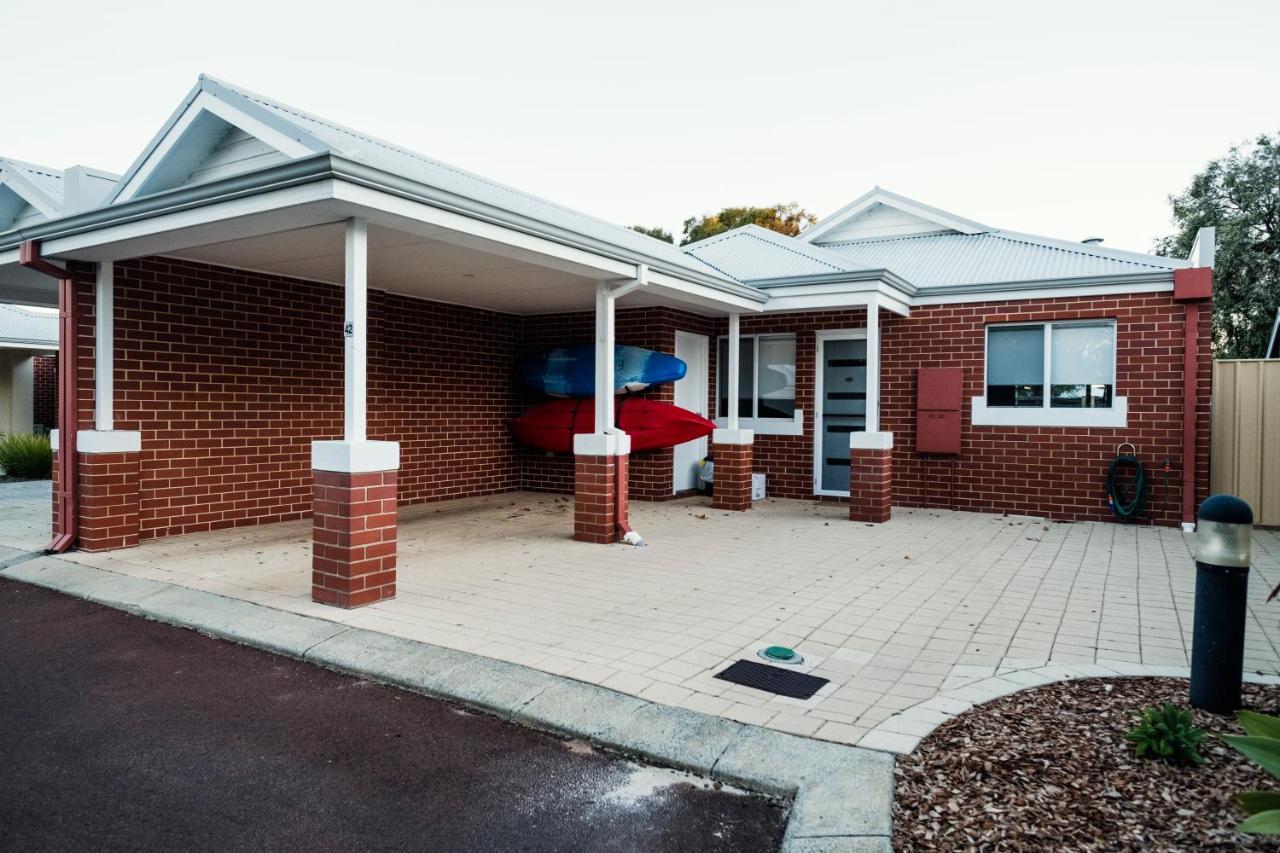 Fortytwo - Oceanside Retreat Busselton Esterno foto